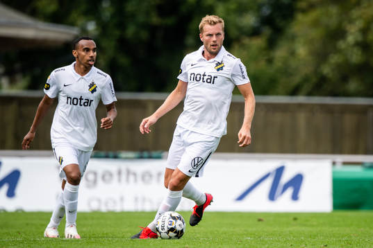 s Bilal Hussein och Sebastian Larsson
