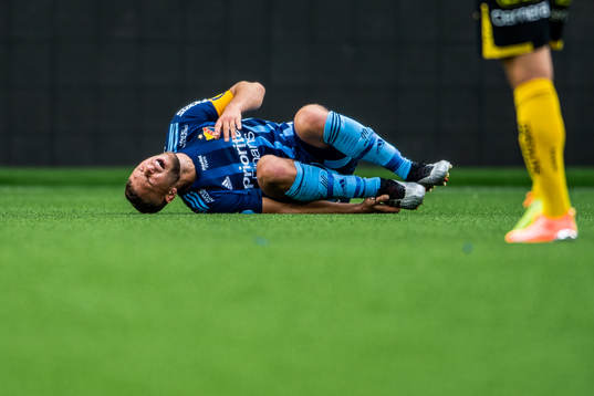 Djurgårdens Jesper Karlström har ont