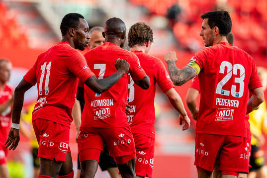 Daouda Bamba and Daniel Alexander Pedersen of Brann