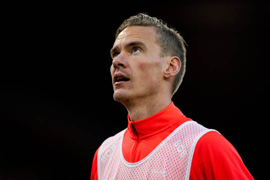 Jon-Helge Tveita of Brann warms up