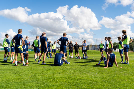 Ängelholms spelare samlas