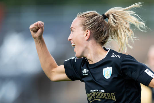 Göteborgs Julia Roddar jublar