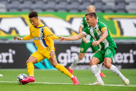 IFK Göteborgs Tobias Sana och Hammarbys Jeppe Andersen