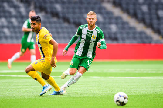 IFK Göteborgs Hosam Aiesh och Hammarbys Mads Fenger Nielsen