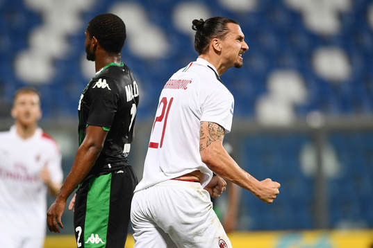 Zlatan Ibrahimovic of AC Milan celebrates