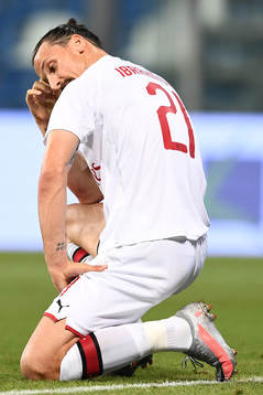 Zlatan Ibrahimovic of AC Milan reacts