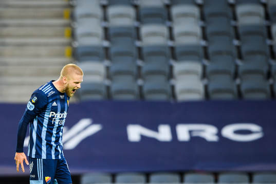 Djurgårdens Kalle Holmberg reagerar