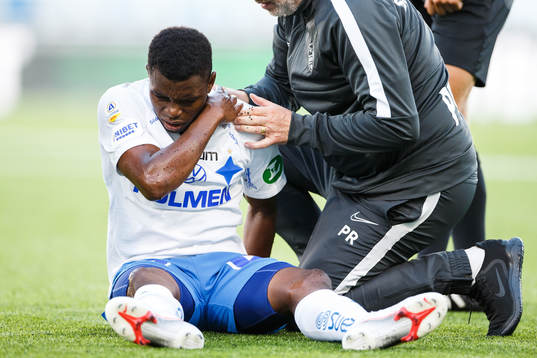 IFK Norrköpings Abdulrazaq Ishaq har ont