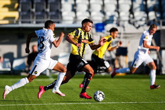 s Bilal Hussein och Häckens Ahmed Yasin