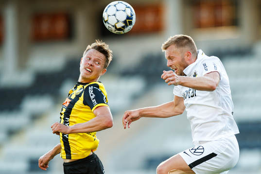s Sebastian Larsson