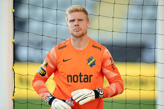 s målvakt Jacob Haugaard deppar