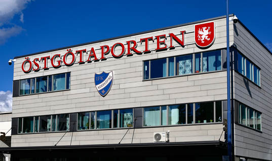 Östgötaporten före fotbollsmatchen i Allsvenskan mellan