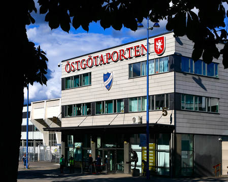Östgötaporten före fotbollsmatchen i Allsvenskan mellan