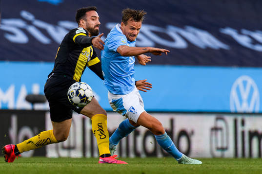 Hammarbys Abdul Khalili och Malmö FFs Eric Larsson