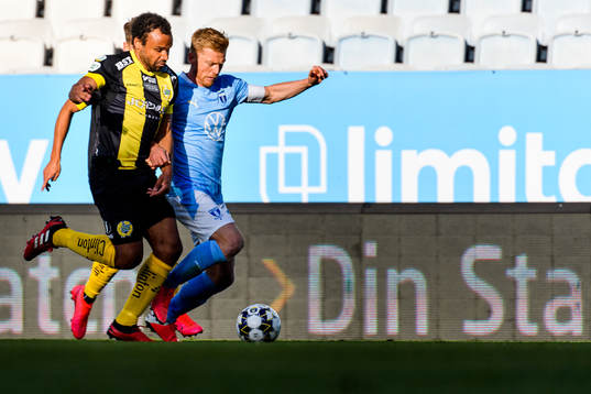 Hammarbys Serge-Junior Martinsson Ngouali och Malmö FFs