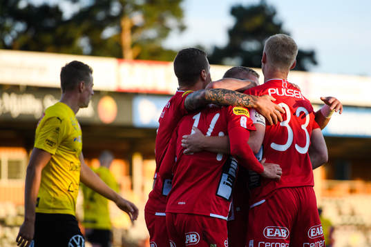 Elfsborgs spelare jublar
