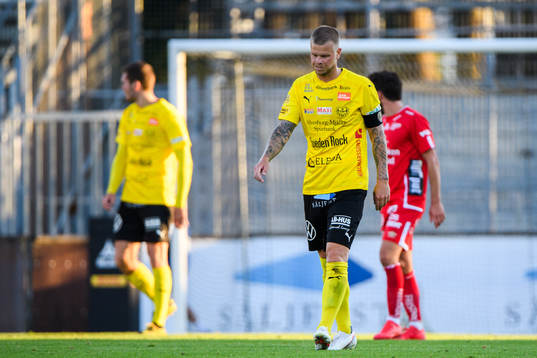 Mjällbys David Löfquist deppar