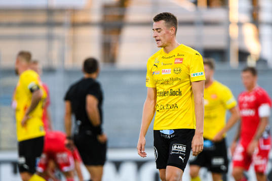 Mjällbys Jesper Löfgren deppar