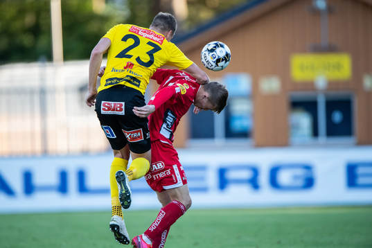 Mjällbys Jesper Löfgren  och Elfsborgs Jacob Ondrejka