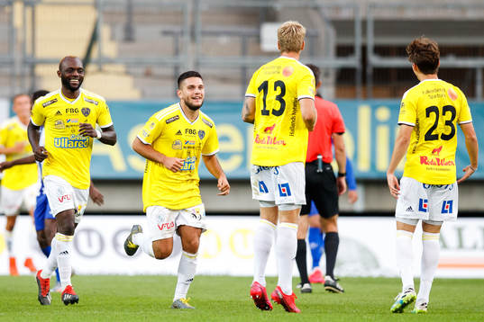 Falkenbergs Edi Sylisufaj jublar