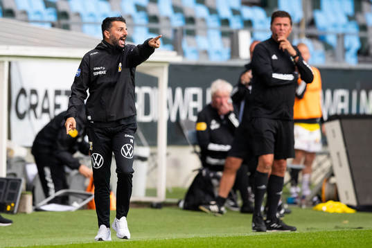IFK Göteborgs tränare Poya Asbaghi