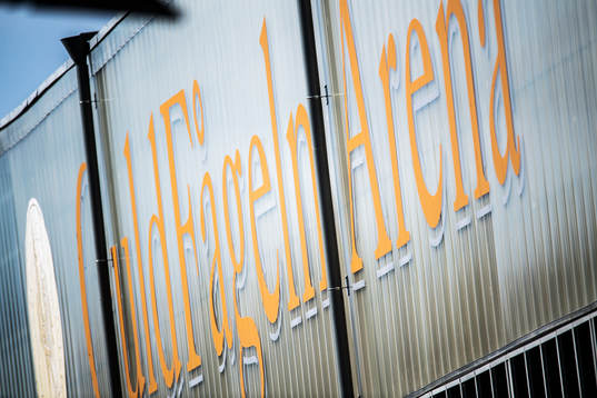Exteriör vy av Guldfågeln Arena