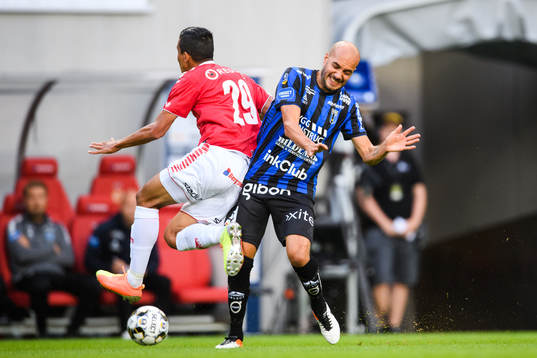 Kalmars Romario Pereira Sipiao och Sirius Karl Larson