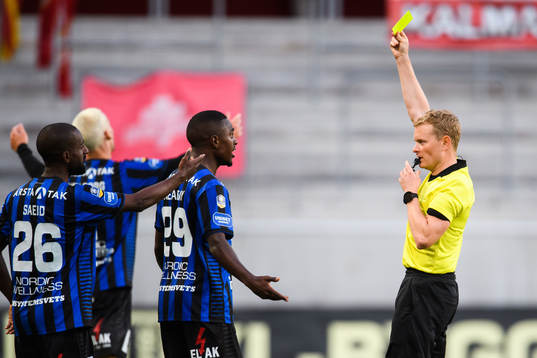Sirius Nahom Girmai Netabay får en varning