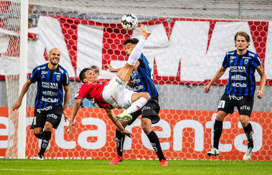 Kalmars Romário Pereira Sipião och Sirius Joakim Persson