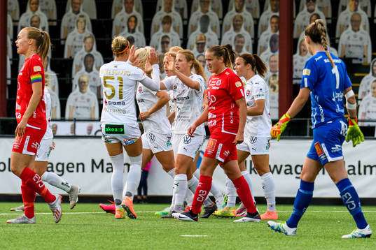 Bläddra bland fler bilder av Fotboll, Damallsvenskan, FC Rosengård - Örebro