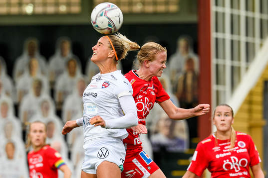 Rosengårds Sanne Troelsgaard och Örebros Emma Östlund