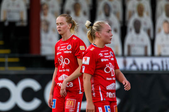 Örebros Ellen Karlsson, Emma Östlund och tränare Martin