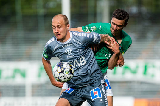 Brages Anton Lundin och Jönköpings Jetmir Haliti