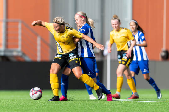 Elfsborgs Ebba Johansson och IFK Göteborgs Lilja Lidström