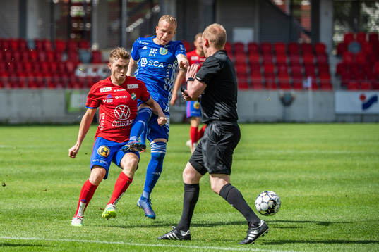 Östers Carl Johansson och Sundsvalls Tobias Eriksson