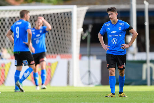 Bläddra bland fler bilder av Fotboll, Superettan, Halmstad - Akropolis