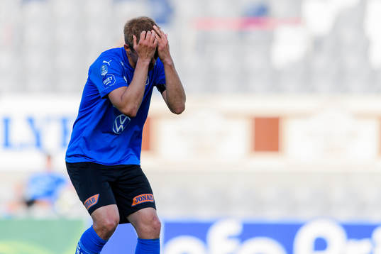 Halmstads Mikael Boman deppar