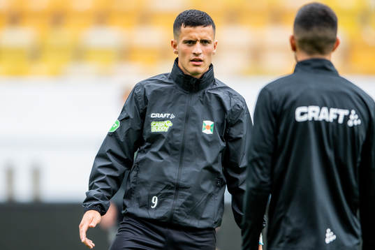 Varbergs Astrit Selmani värmer upp
