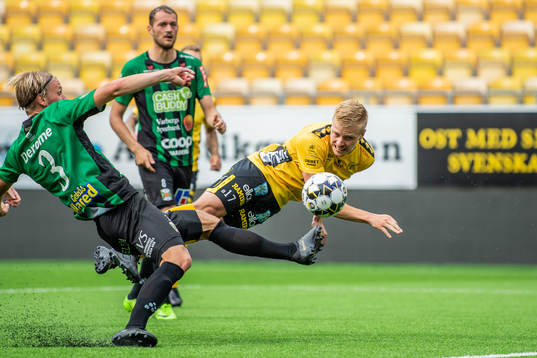 Elfsborgs Per Frick och Varbergs Hampus Zachrisson