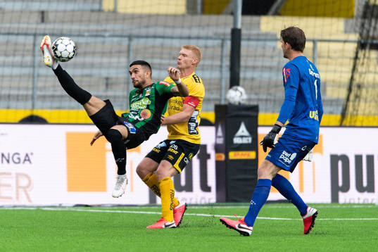 Varbergs Daniel Krezic och Elfsborgs Sivert Heltne Nilsen