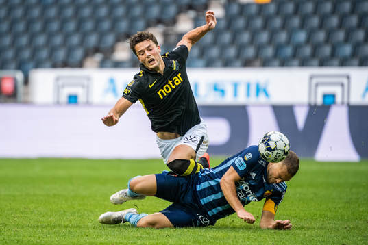 s Daniel Granli och Djurgårdens Jesper Karlström