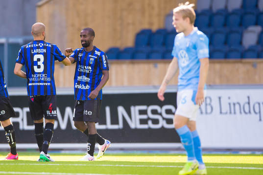 Sirius Karl Larson och Mohammed Saeid jublar