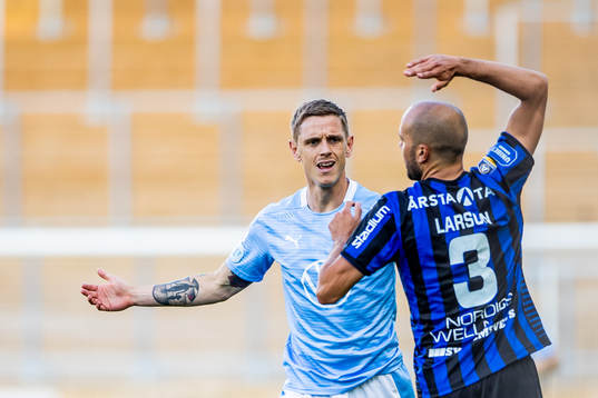 Malmö FFs Sören Rieks och Sirius Karl Larson i en