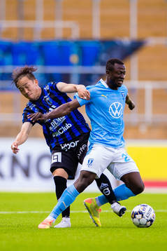Sirius Yukiya Sugita och Malmö FFs Bonke Innocent