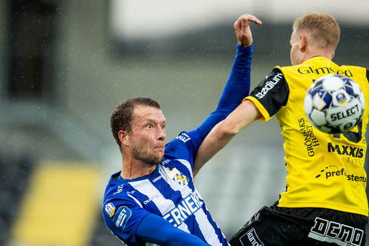 IFK Göteborgs Jakob Johansson och Häckens Jasse Tuominen