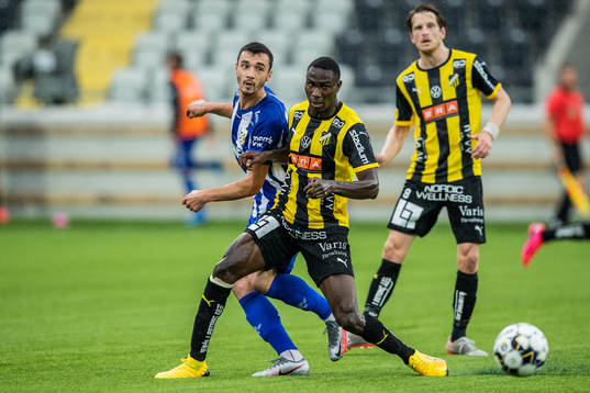 IFK Göteborgs Giorgi Kharaishvili och Häckens Godswill