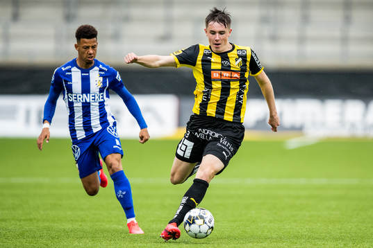 Häckens Patrik Wålemark och IFK Göteborgs Tobias Sana