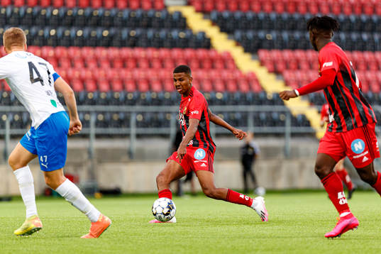 Östersunds Nebiyou Perry