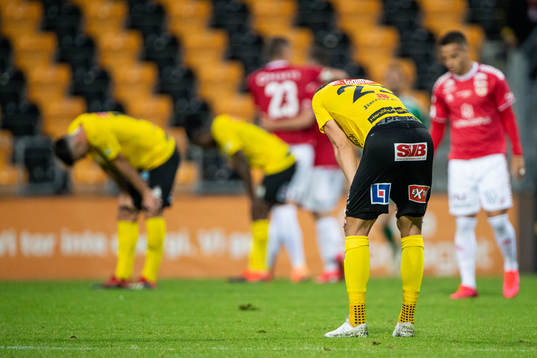 Mjällbys Jesper Löfgren deppar