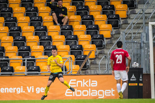 Mjällbys Jesper Gustavsson  jublar